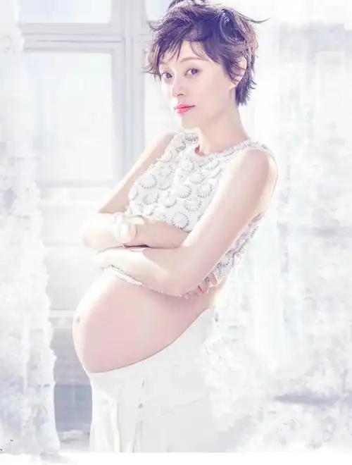 哼哼. 往下看!孙俪姚晨阿雅曹颖章龄大s