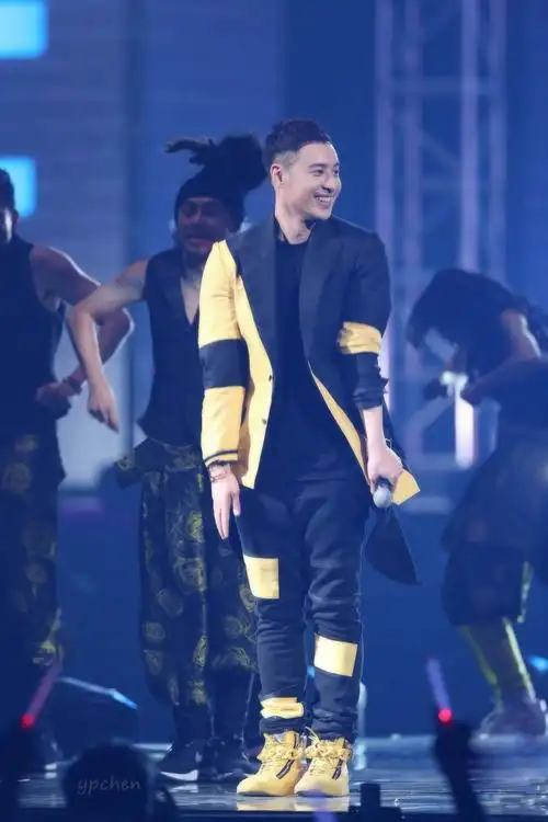 潘玮柏 潘玮柏小巨蛋伊殿园演唱会