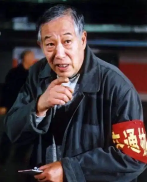 回顾演员文兴宇:因肺癌离世15年后,妻子张克境的坚持让人感动