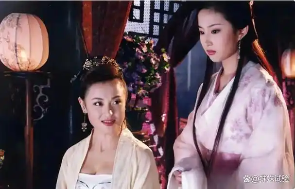 你见没见过刘亦菲她身穿吊带外加大长腿丝袜的样子真是好美啊