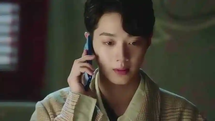 初恋那件小事,梁又年约淼淼灯塔见面,淼淼不想去,梁又年马上假装受伤