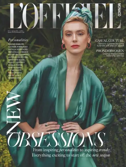 杂志封面设计欣赏!静止美 - adobeedu 设计联盟