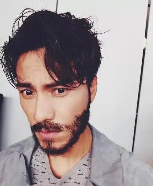 络腮胡子(络腮胡子用什么剃须刀刮得干净)