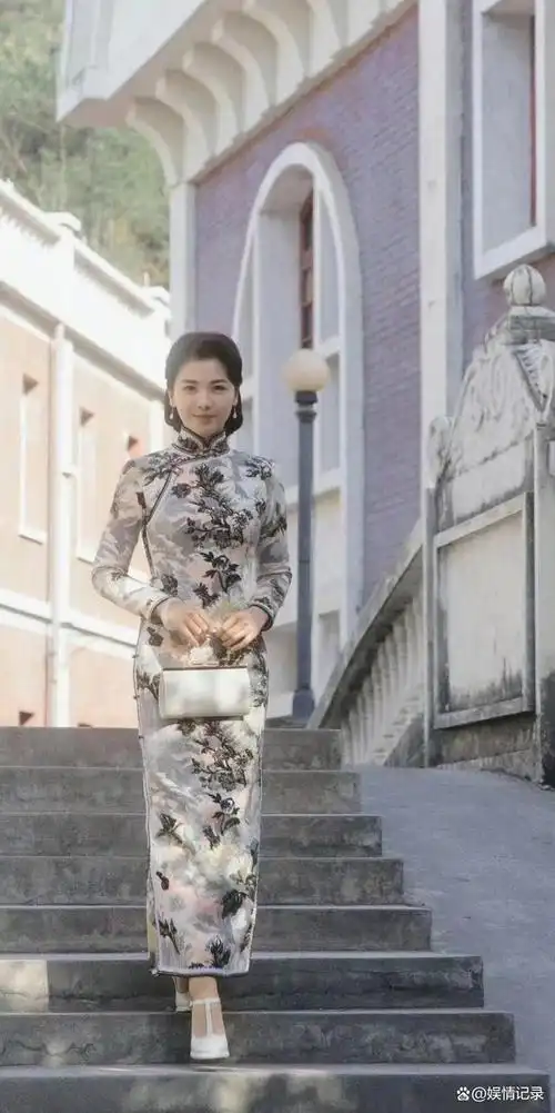 刘涛旗袍名场面亮相,极致盛宴尽享大国风采