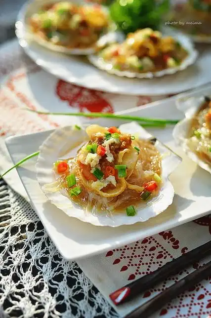 蒜蓉粉丝蒸扇贝的做法