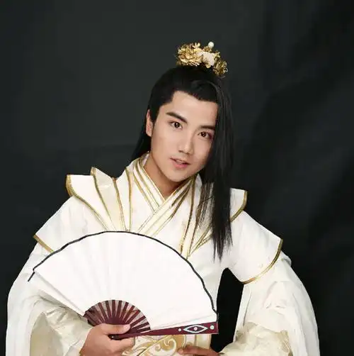 古代男子发型怎么梳理,三款男士贴头套古装造型简直帅炸了!