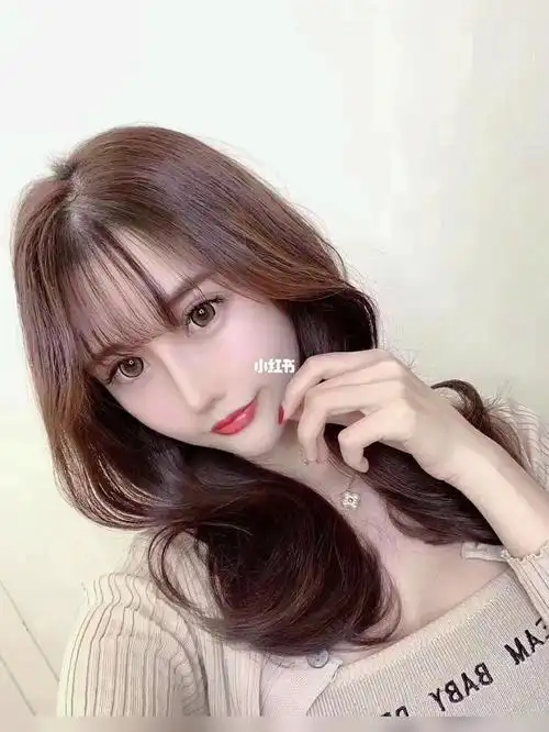 板栗棕发色_发色_板栗_美发_变美_你的托尼已上线_时尚_发型