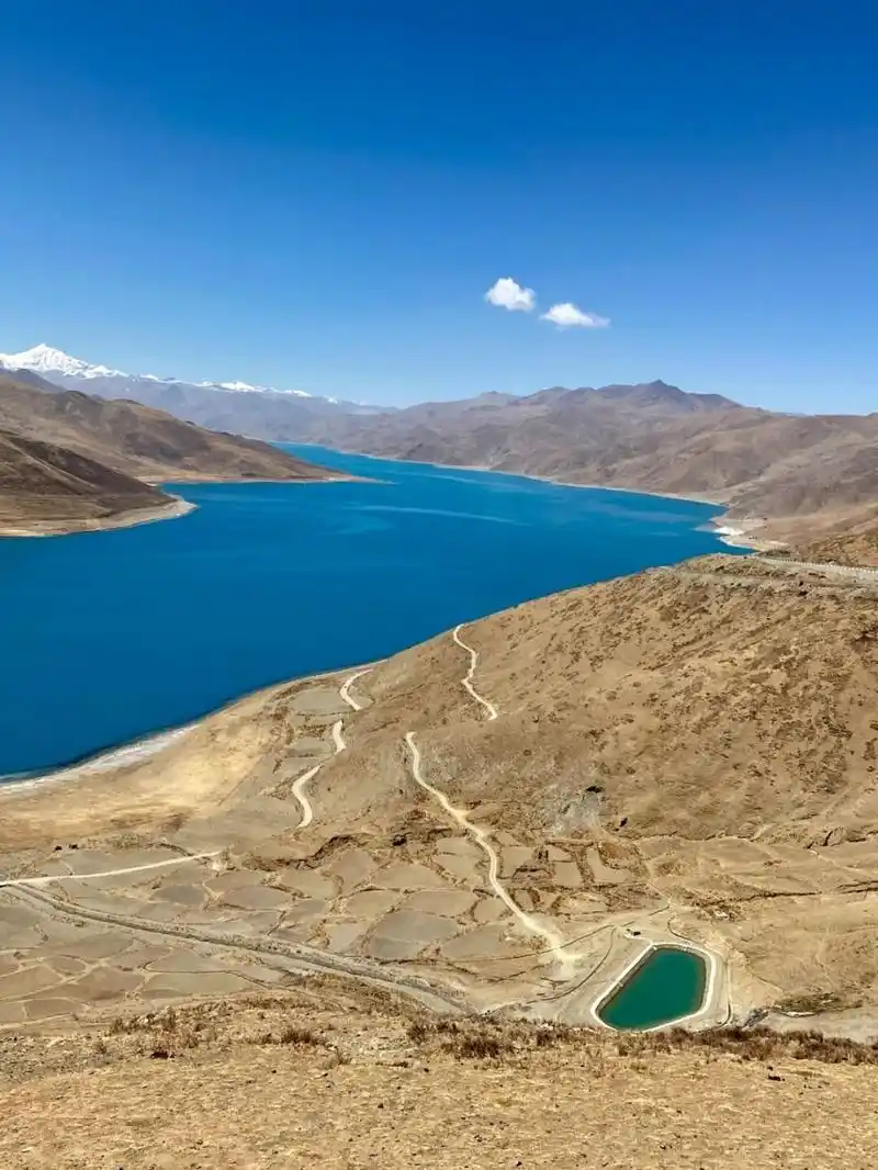 羊卓雍措# #最美旅行地西藏# 看过羊湖,会对其他的湖无感了 从拉萨