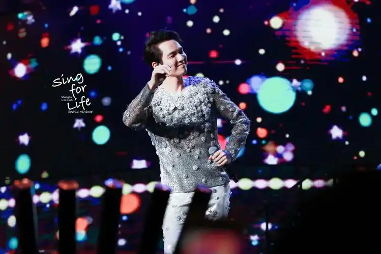 一家三代,会分别在不同的时候,喜欢上同一个钟汉良_舞蹈_演唱会_orea