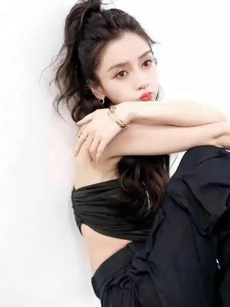 angelababy怼脸wink##angelababy嘟嘴花絮视频