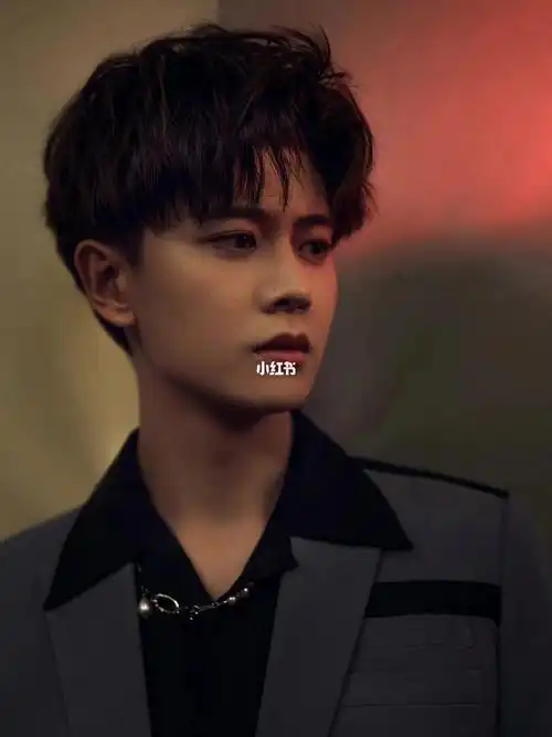 任嘉伦清唱心墙