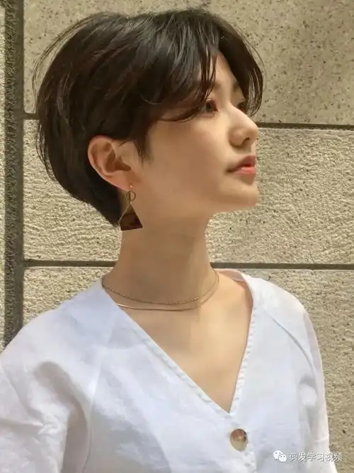 2021春夏人气短发苹果头