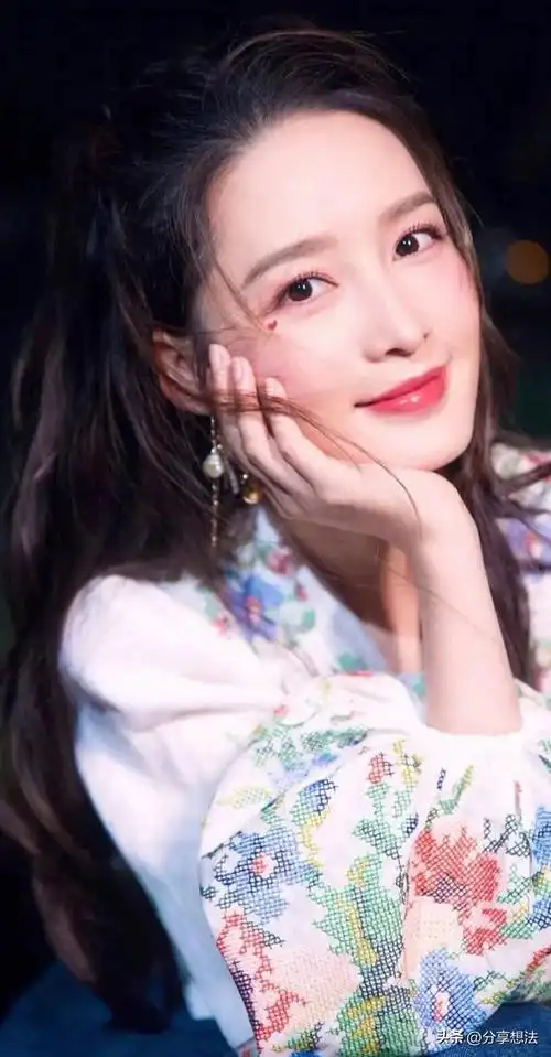 李沁明星壁纸(55)