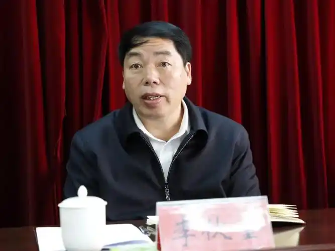 县委常委,政法委书记叶文德,公安局杜双路局长,陈清平政委及县委政法