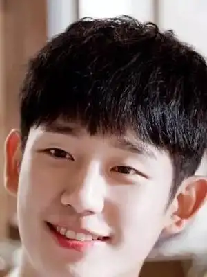 男生帅气发型短发推荐  青春阳光的男士发型图片