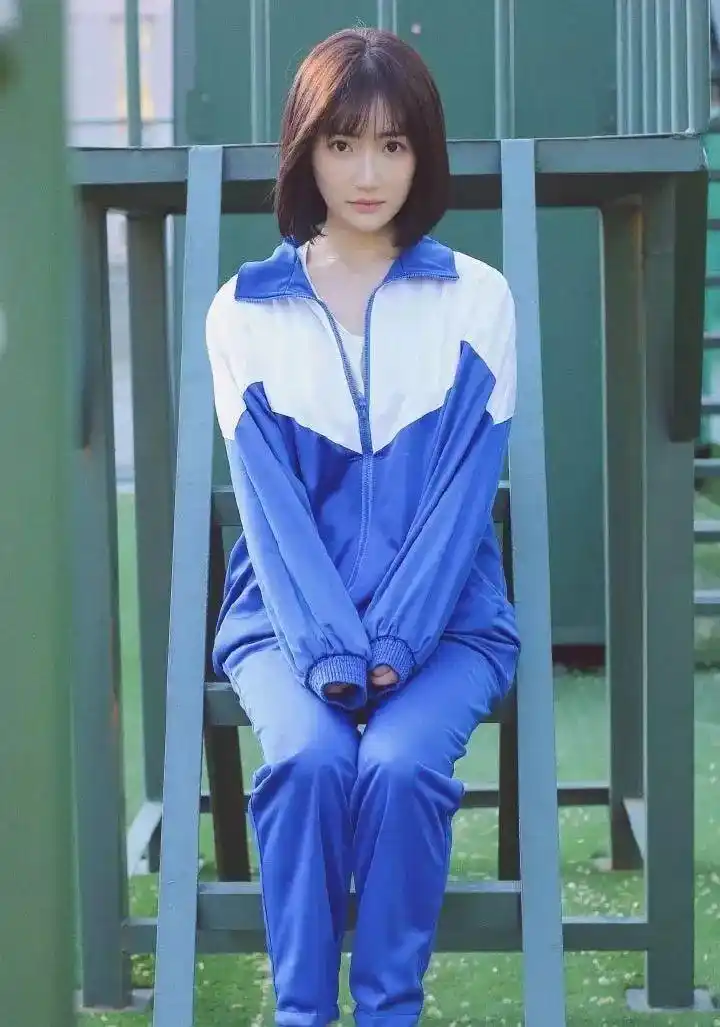 【猎头关注】最美校服女生丨高晴
