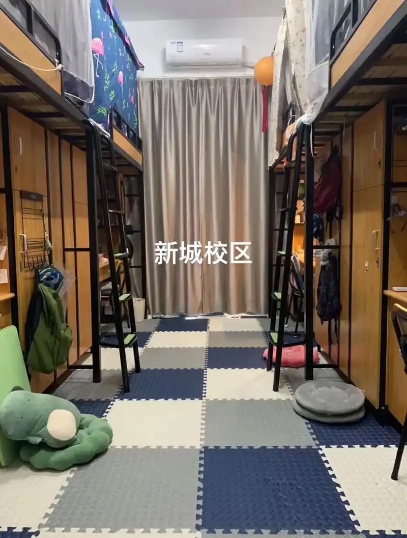 浙江海洋大学寝室.1.首先我们海大定海校区是六人寝,有独立放 - 抖音