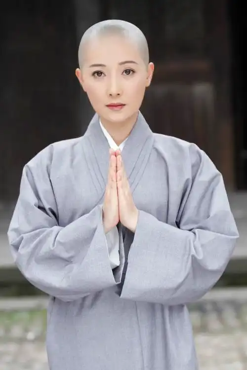 rlw">蒋林静,1980年2月23日出生于浙江省杭州市,中国内地影视女演员