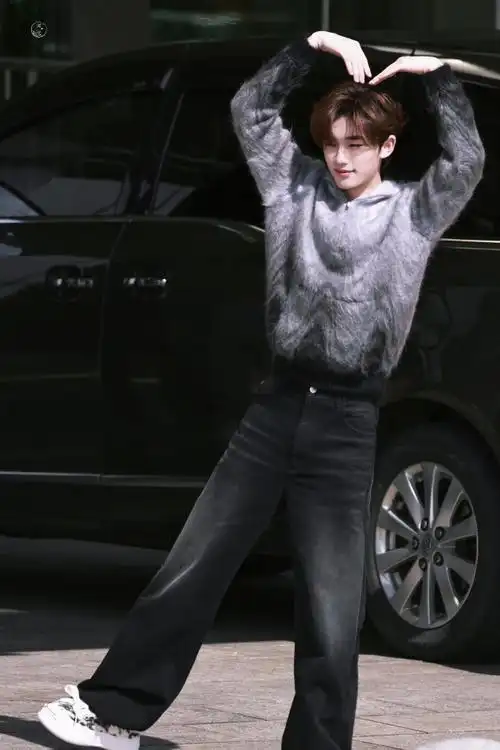 丁程鑫你好星期六