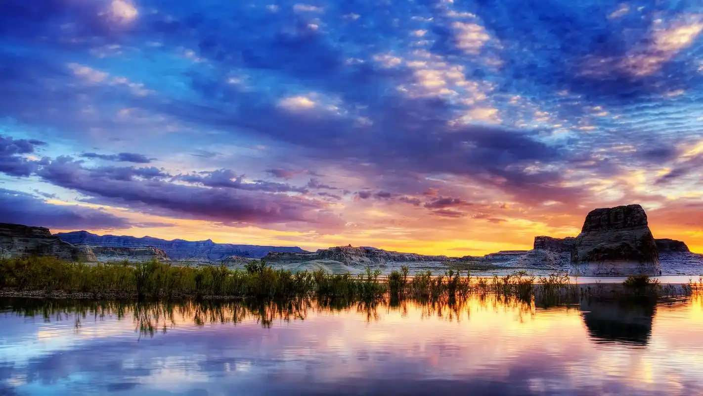 桌面壁纸 风景壁纸 > 正文  本文 美丽山水倒影景致壁纸_迷人的山水