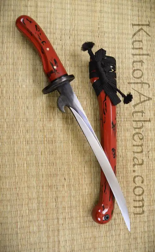 亚洲历史风格的匕首