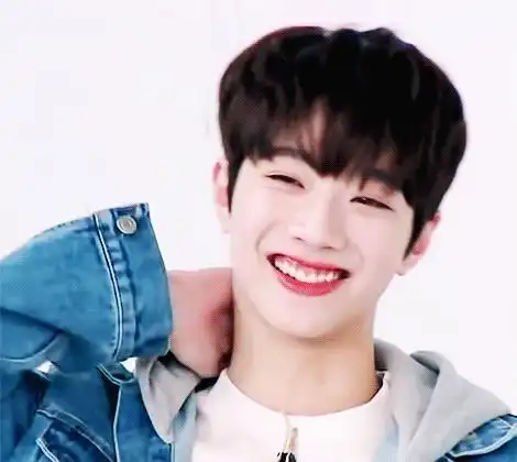 赖冠霖发动经典治愈笑容技能每一天都沉浸在奶罐笑容里