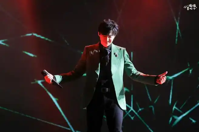 2019年大哥演唱会北京首站.一首《像我这样的人》各角度完整版.