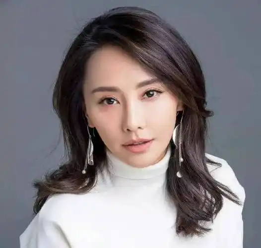 马雅舒:无福消受吴奇隆的浪漫,二婚被宠爱有加,如今活成这样_爱情_时