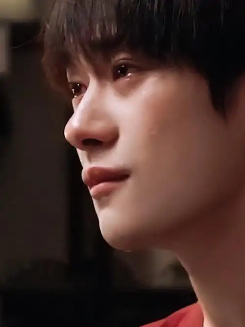 易烊千玺的一滴泪