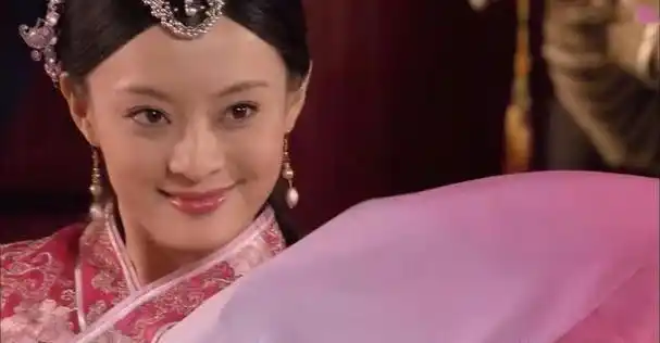 变老后我就成了你,明星跨龄撞脸也太像了,本人看到都要迟疑三秒