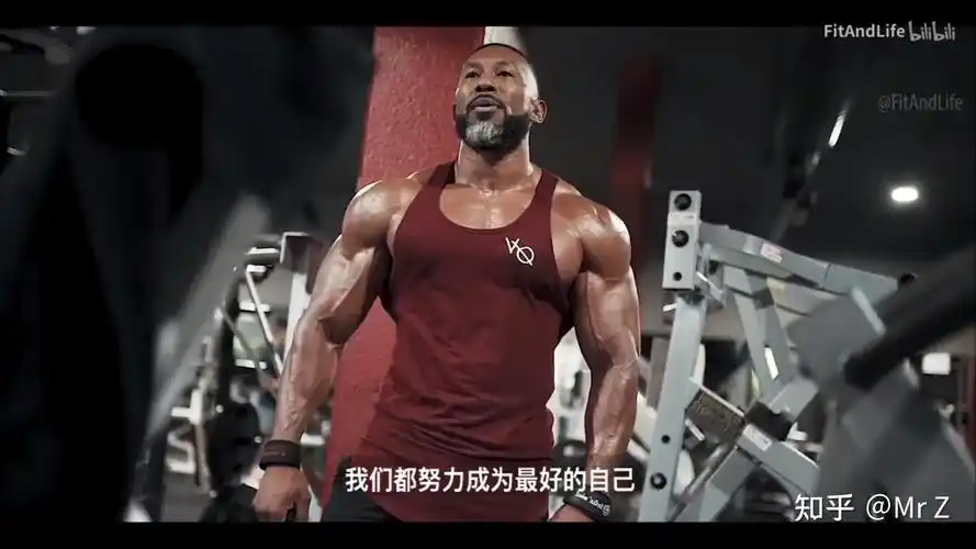 男朋友喜欢健身练的很大想送男朋友生日礼物学生党预算500左右超出不