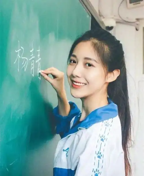 十大最美校服照女神清纯脱俗超级治愈