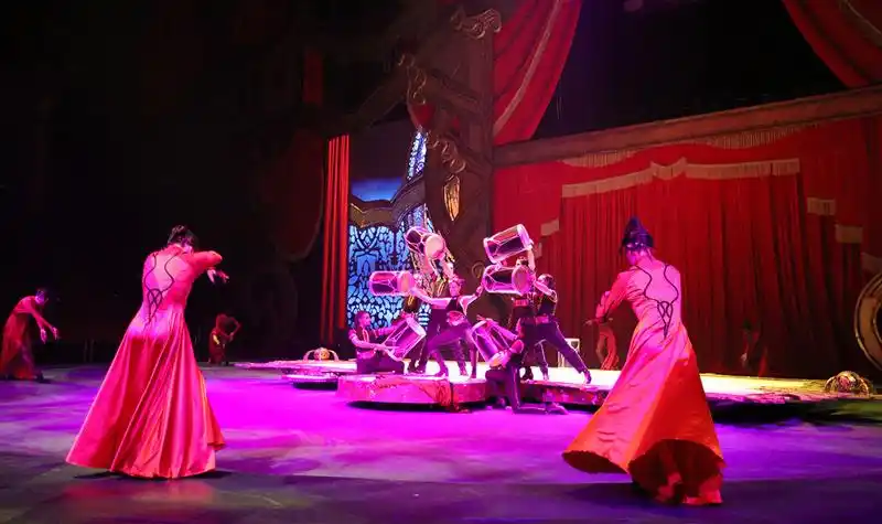 烈焰之舞 火烈激情,张扬肆意