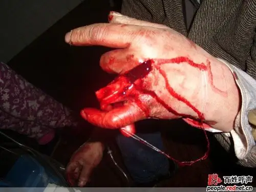 希望上级有关部门能帮帮我,我是一个老老实实做生意的人,不知道该怎样