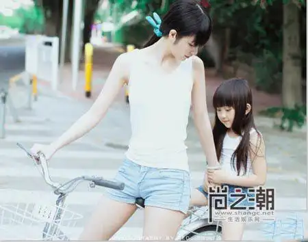 刘楚恬的妈妈高冰水美艳惊人 宛如18岁少女高清写真曝光