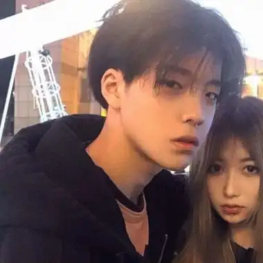 2021最潮情侣头像高冷双人图片