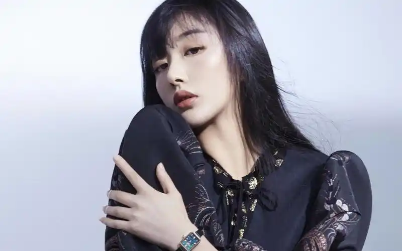 美女孔雪儿图片壁纸-美女壁纸-高清美女图片-第8图-娟娟壁纸