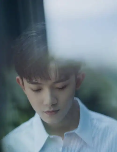 安利李明德大帅哥