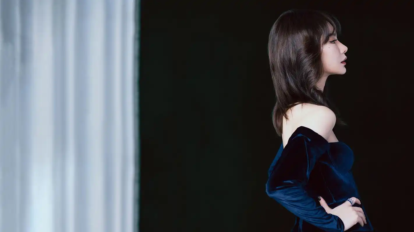 戚薇性感迷人写真桌面壁纸高清大图预览1920x1080_大陆明星下载_美桌