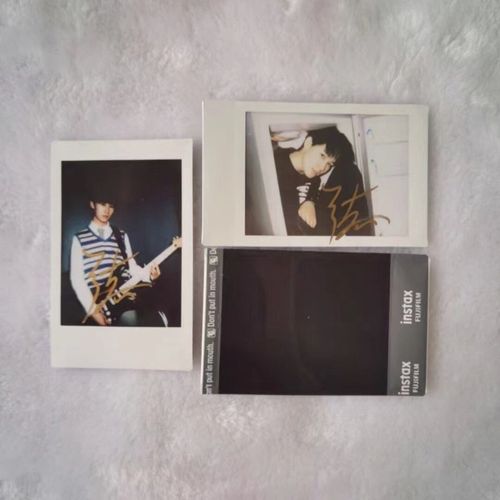 张真源亲笔签名拍立得亲签保真粉丝应援周边产品正品收藏无印刷