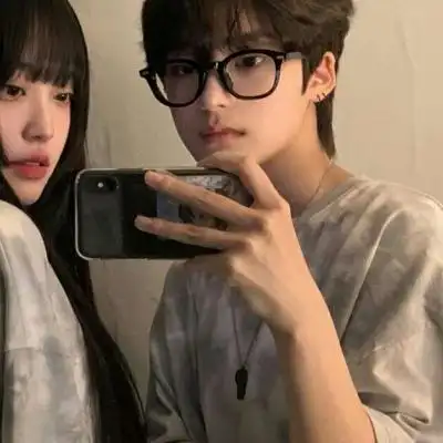 微信情侣头像潮流时尚,高清超甜的霸道范潮流情侣微信头像图片