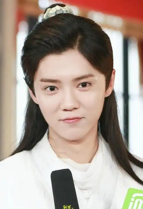 240205 鹿鹿光彩照人,粉丝爱意洋溢——鹿晗美感挑战视觉极限!