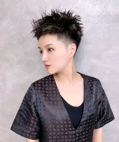 女士短发别乱剪我推荐这4种剪完让你大不一样