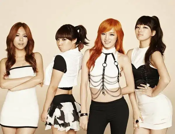 jyp宣布missa合约到期正式解散 裴秀智继续续约