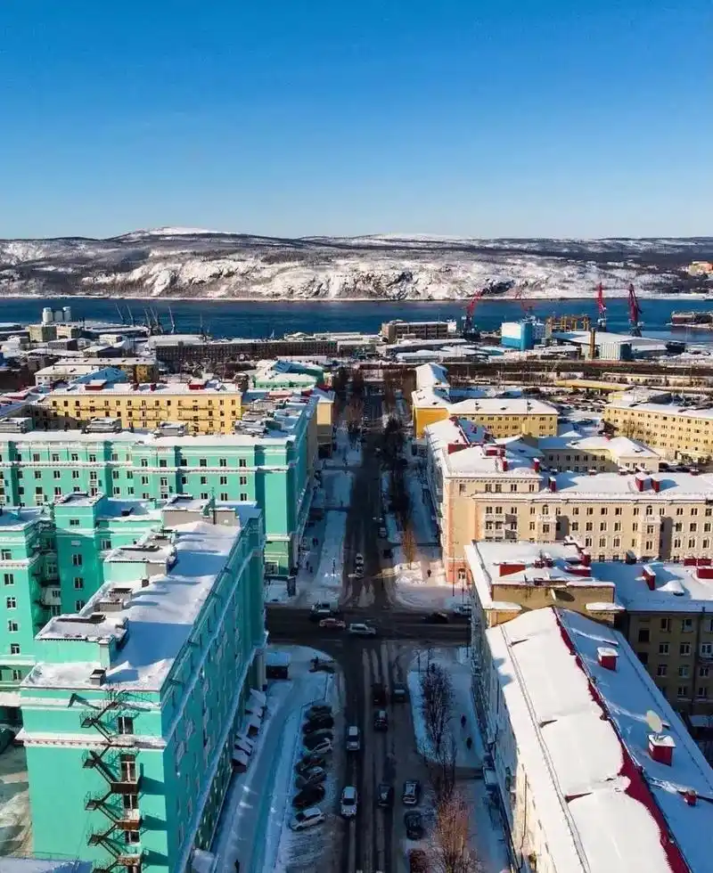 摩尔曼斯克 俄罗斯最寒冷的城市之一,深入北极圈300多公里, - 抖音