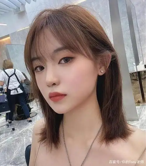 发型一换气质大变,"性感锁骨发 "女生一定要尝试