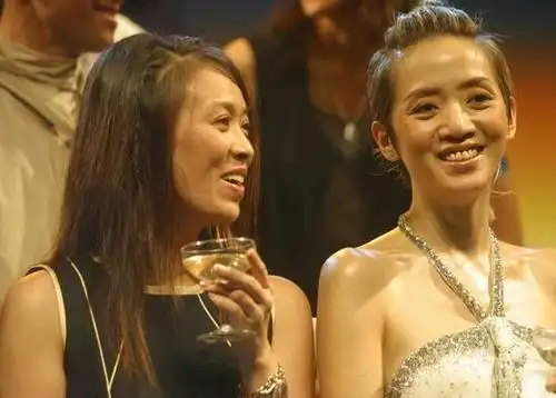 图文音乐风云榜香港记者会5那英与梅艳芳