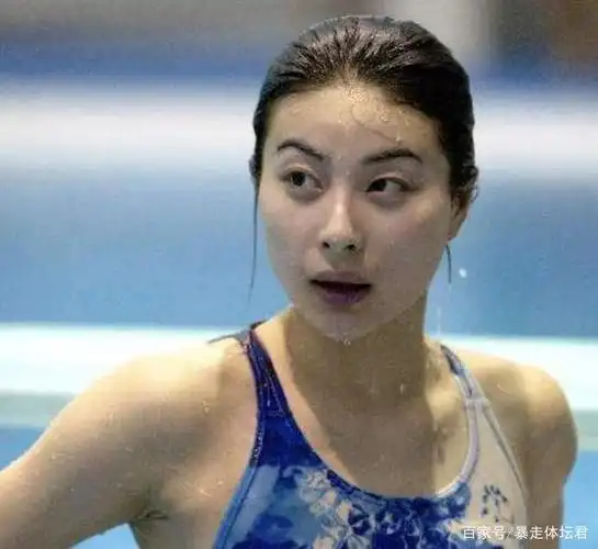 郭晶晶女儿出生一双"腰果眼",爷爷高调奖励10亿,难怪这么开心