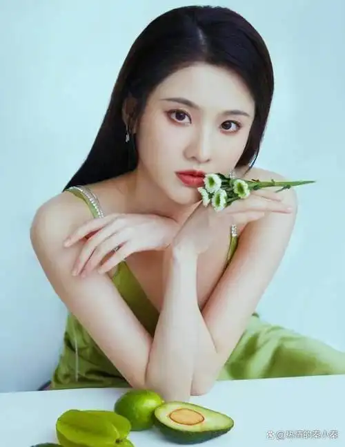 不愧是最美"谋女郎"!30岁张文慧,清纯中透着性感!