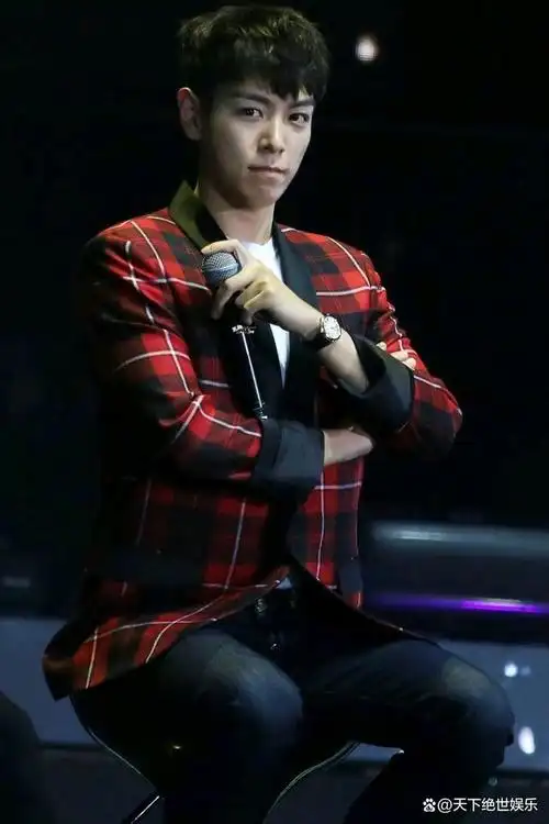 出生于韩国首尔市,毕业于檀国大学戏剧电影学系,韩国男歌手,演员,男子